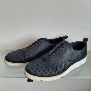 Ecco Bella Laced Sneaker